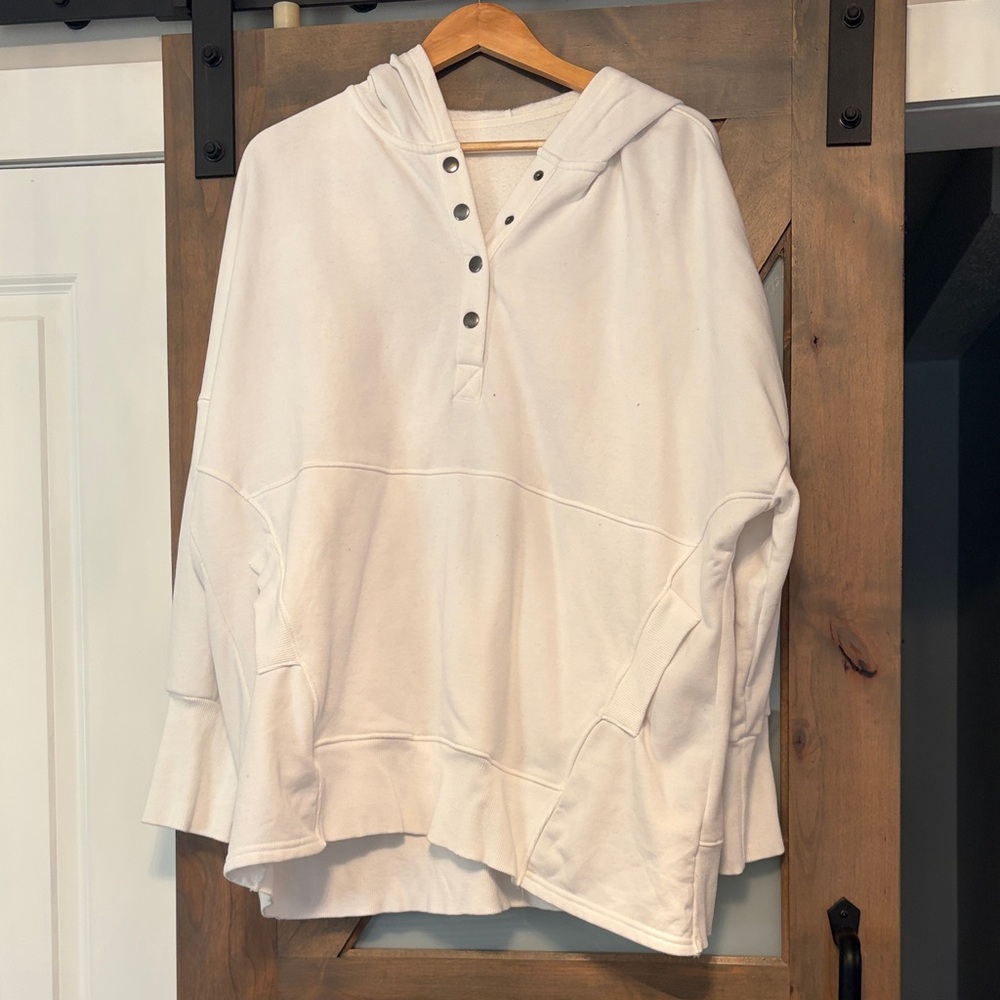 White Hooded Pullover with Button Detail Women’s Size XXL